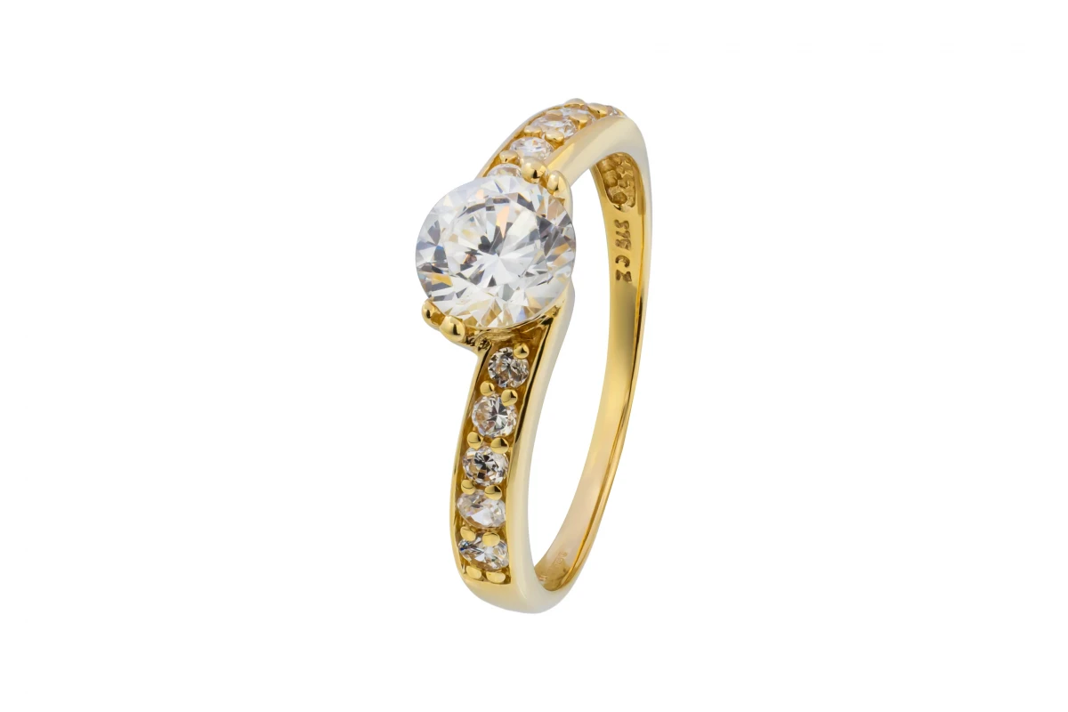9ct Yellow Gold Cubic Zirconia Engagement Ring 1.9g