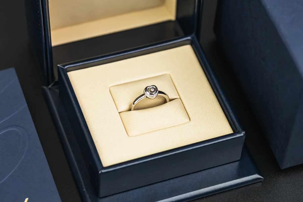 Chopard Miss Happy White Gold & Diamond Heart Ring 0.14ct