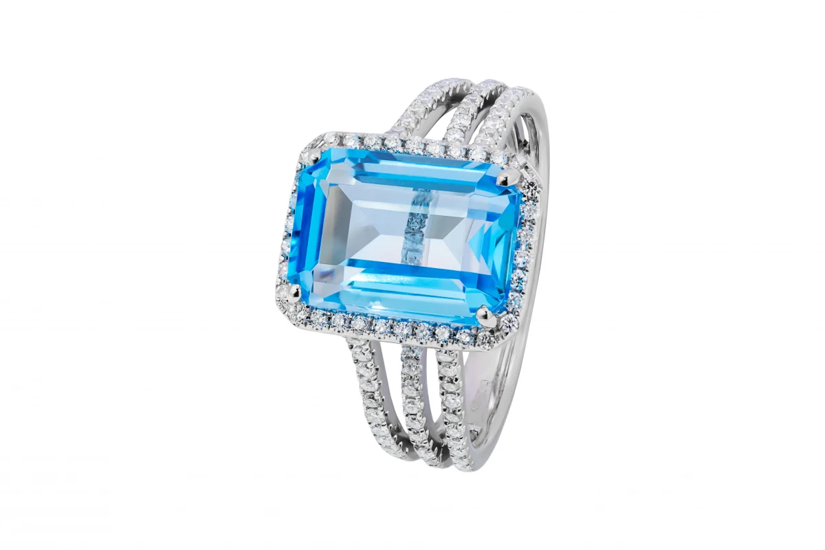18ct White Gold Diamond & Blue Topaz Ring 0.36ct