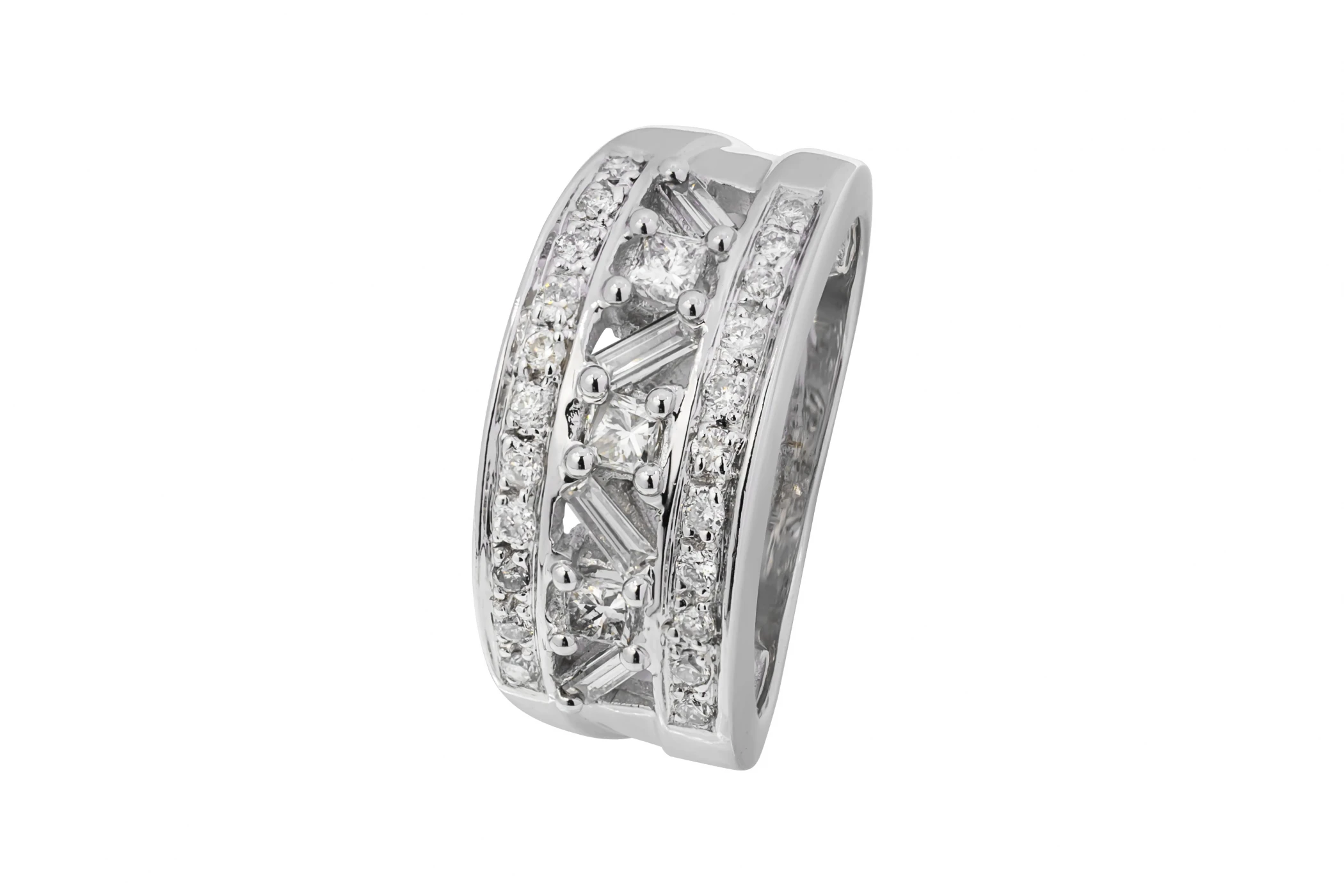 14ct White Gold Diamond Baguette, Princess & Brilliant Round Cut Ring 0.89ct
