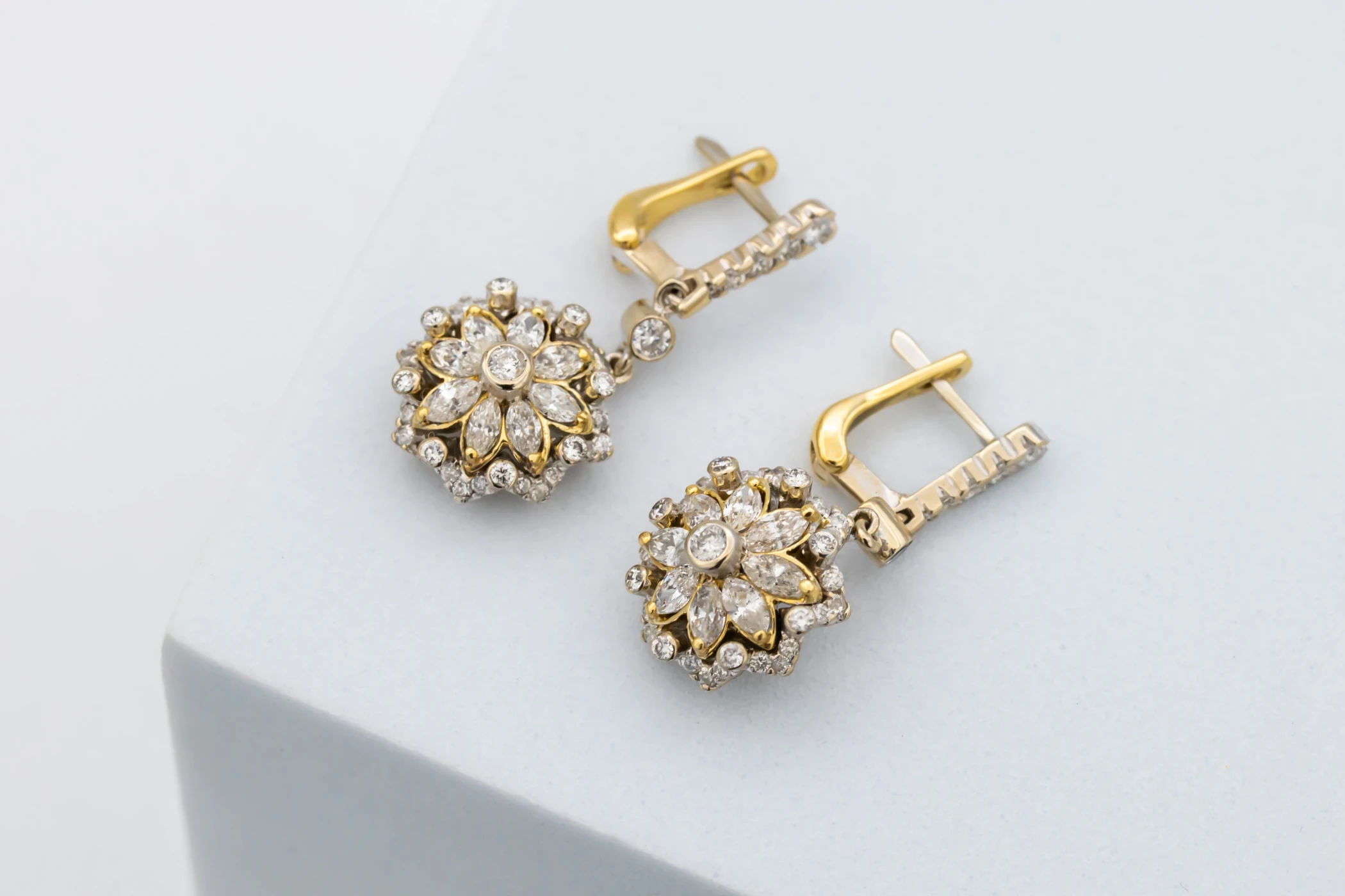 18ct White Gold Diamond Marquise & Brilliant Stud Earrings 1.96ct