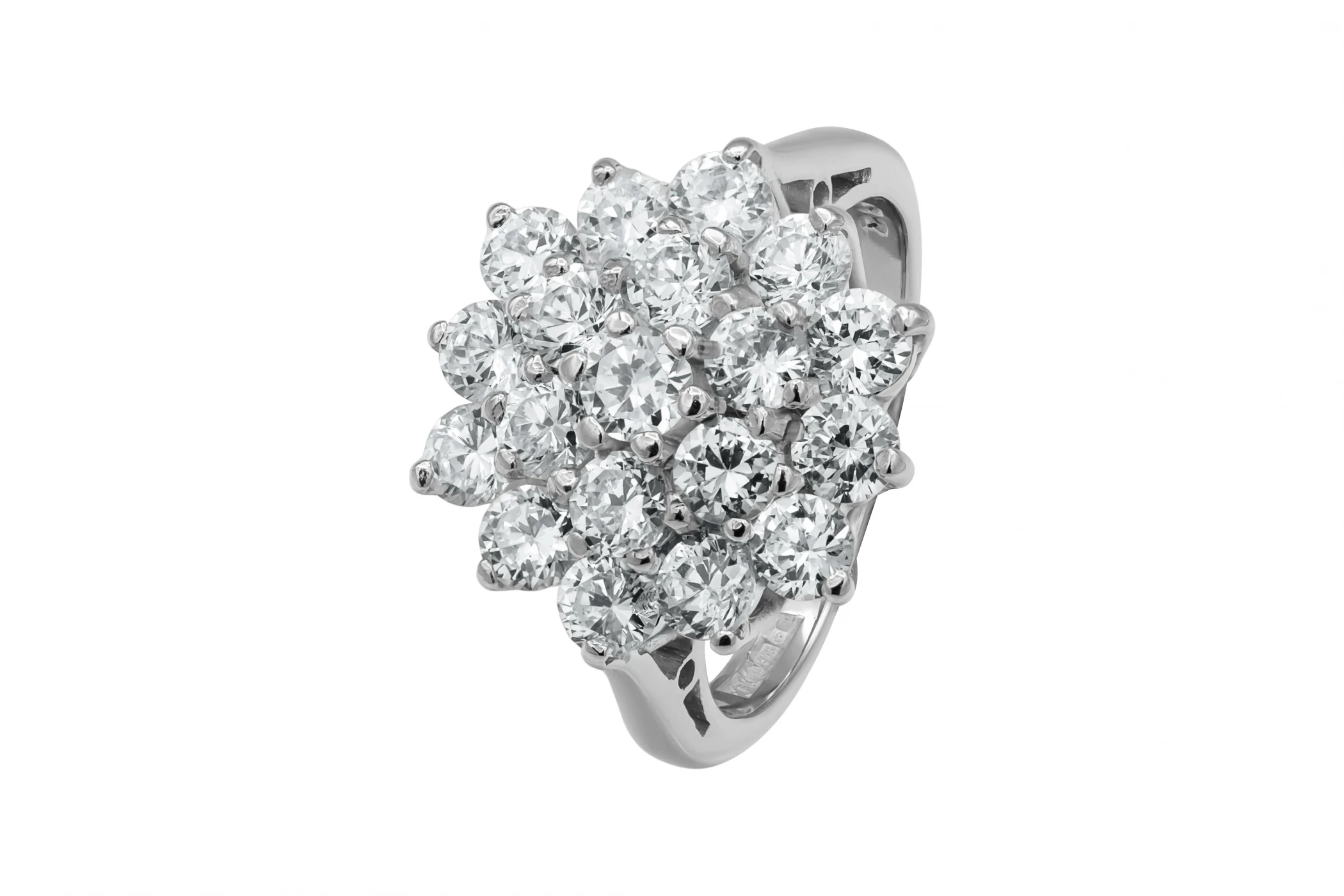 9ct White Gold Cluster Design Diamond Ring 1.17ct 4.7g