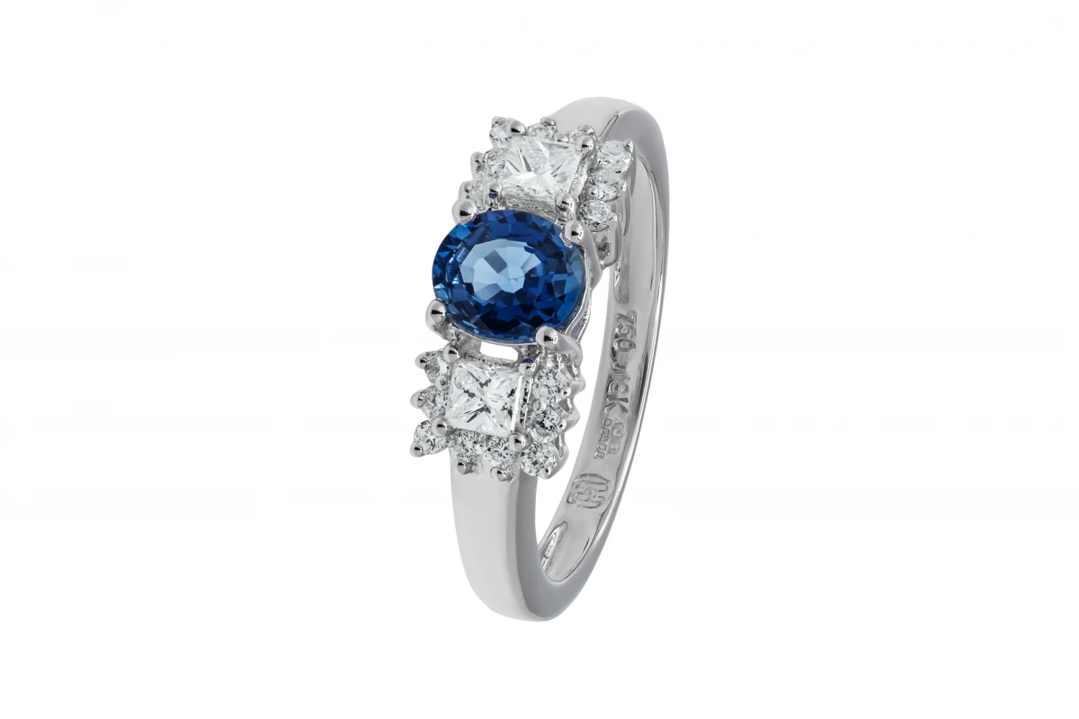 18ct White Gold Diamond & Sapphire Ring 0.78ct