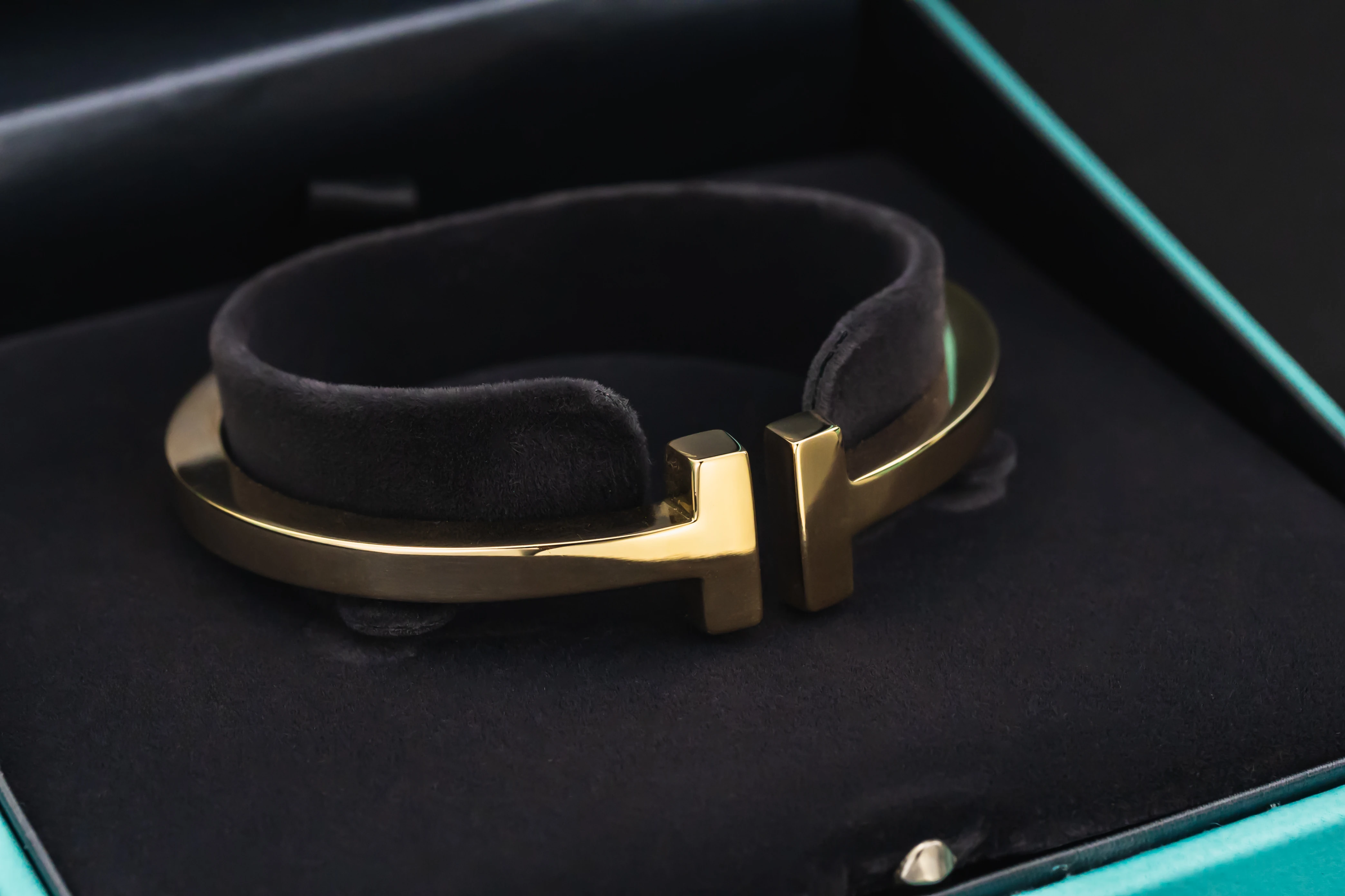 Tiffany & Co. T Square Bracelet Yellow Gold 27.2g